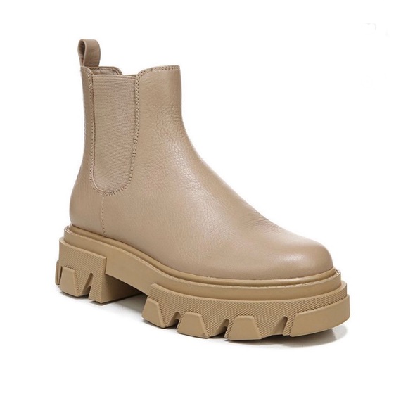 Sam Edelman Daelyn Lug Sole Leather Bootie - Picture 2 of 9